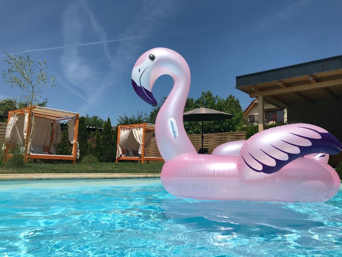 Villa Aruba & Private Spa Suites Keszthely Bagian luar foto
