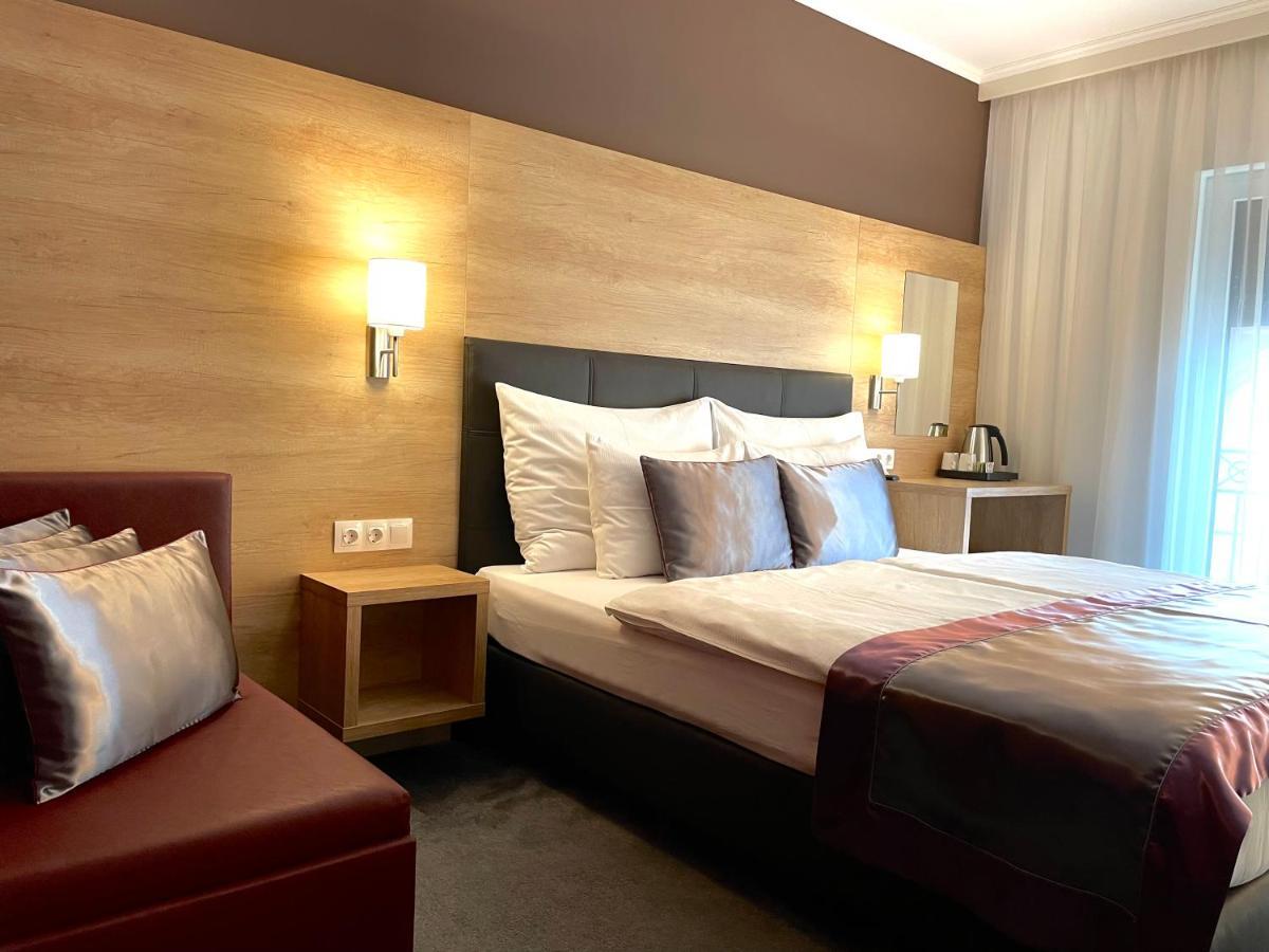 Villa Aruba & Private Spa Suites Keszthely Bagian luar foto
