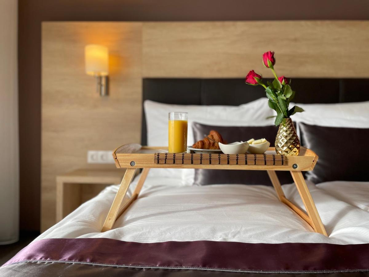 Villa Aruba & Private Spa Suites Keszthely Bagian luar foto