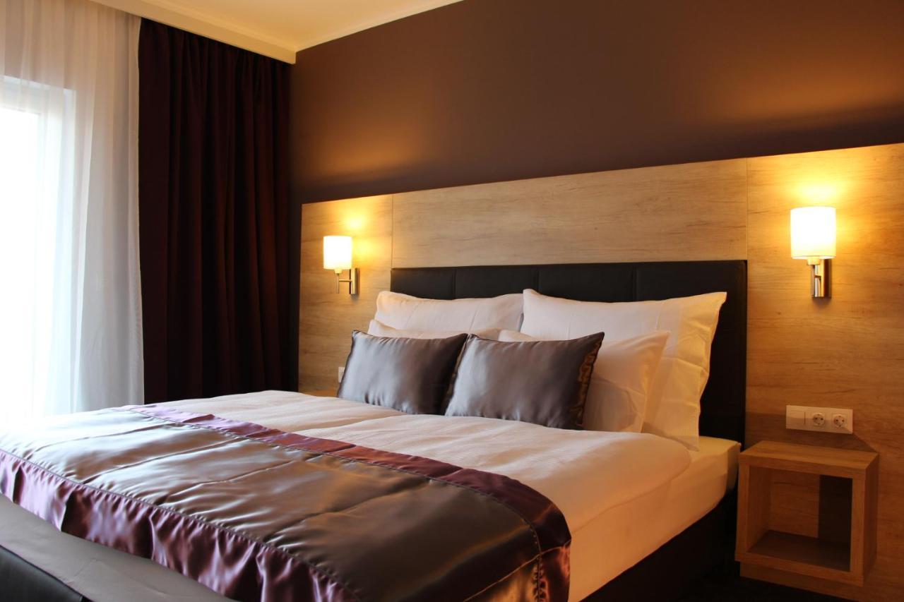Villa Aruba & Private Spa Suites Keszthely Bagian luar foto