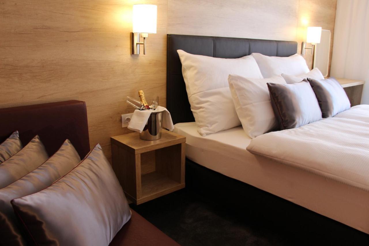 Villa Aruba & Private Spa Suites Keszthely Bagian luar foto