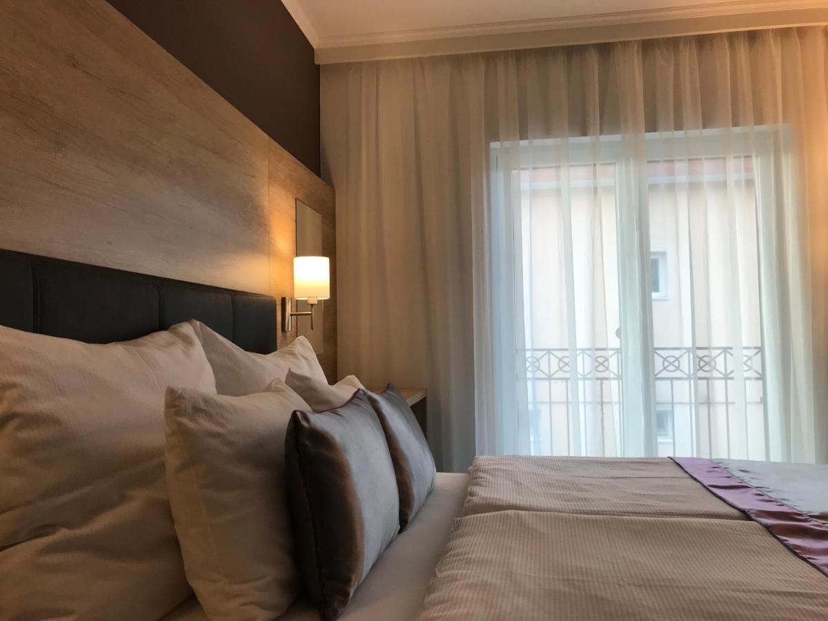 Villa Aruba & Private Spa Suites Keszthely Bagian luar foto